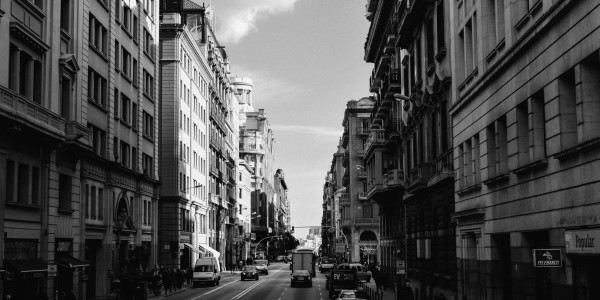 Conflictos Comunidades de Vecinos / Propietarios en Barcelona · Problemas Alquiler Pisos Turísticos