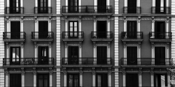 Conflictos Comunidades de Vecinos / Propietarios en Barcelona · Conflictos y Problemas con Animales / Mascotas