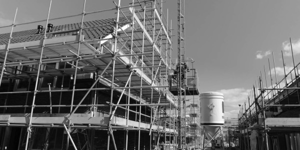 Vicios Ocultos Construcción / Defectos Constructivos Sant Martí · Fisuras y Grietas en Muros de Contención y Tabiques