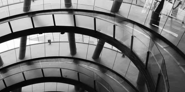 Conflictos Comunidades de Vecinos / Propietarios Barcelona · Apropiación de Espacios Comunes, Trasteros, Escalera, Armarios, Terrazas